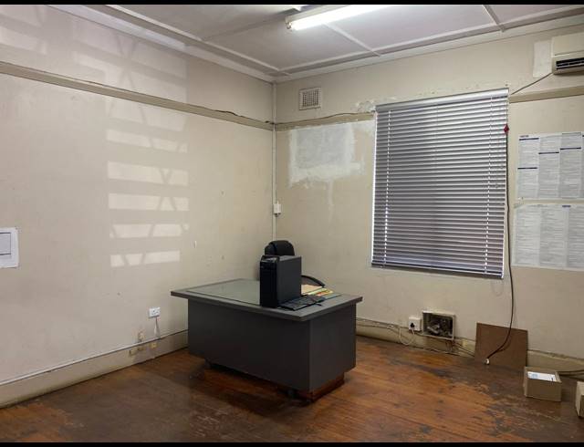 120M² OFFICE FOR SALE IN UMBILO